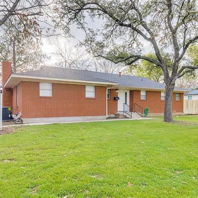 4208 Vance Rd, North Richland Hills, TX 76180