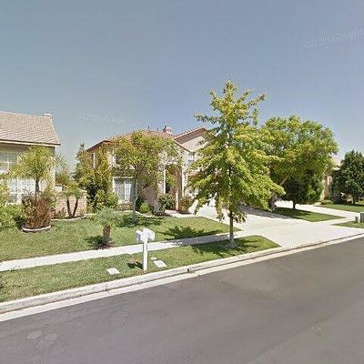 4235 Floyd Dr, Corona, CA 92883