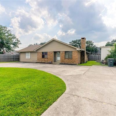 4236 Weaver Rd, Lake Charles, LA 70605