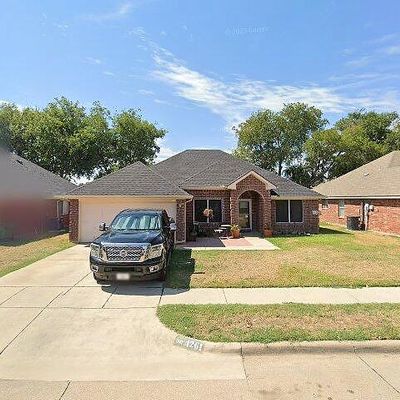 4261 Estes Park Cir, Haltom City, TX 76137