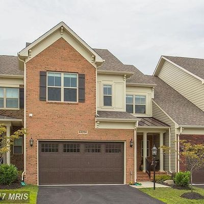 44254 Mimosa Grove Sq, Leesburg, VA 20176