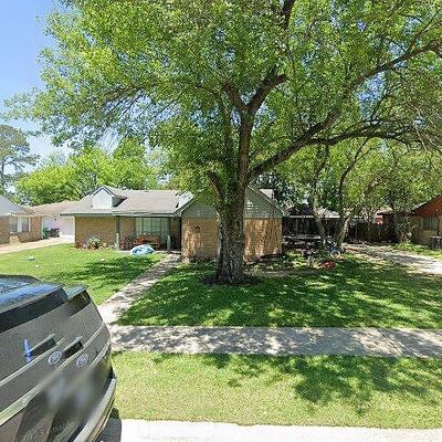 4504 Coachman Dr, Baytown, TX 77521