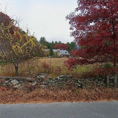 455 E Wallum Lake Rd, Pascoag, RI 02859