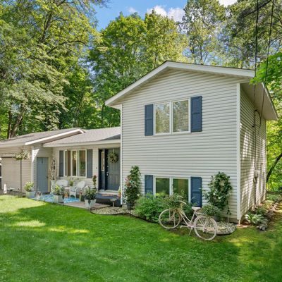 460 Colby St, Taylors Falls, MN 55084