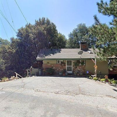 460 Delle Dr, Crestline, CA 92325