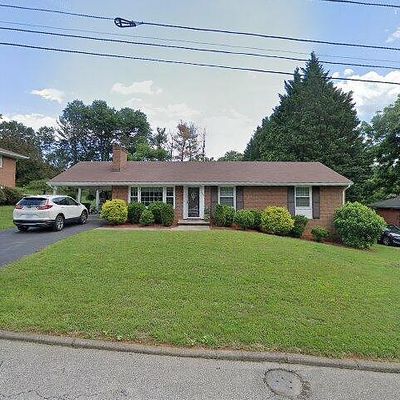 4608 Hazel Dr, Roanoke, VA 24018