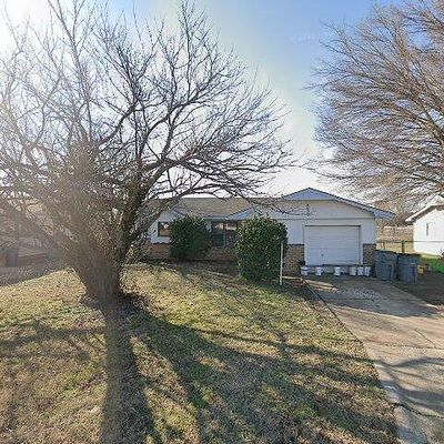 4630 Nw Ozmun Ave, Lawton, OK 73505