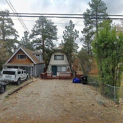 463 Victoria Ln, Sugarloaf, CA 92386