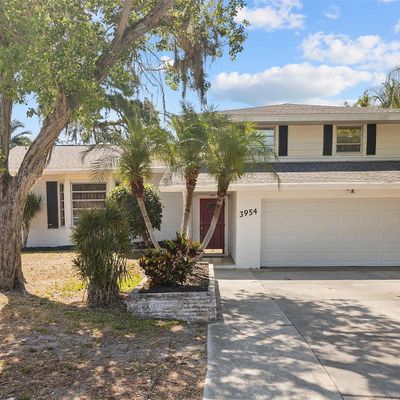 3954 Breezemont Dr, Sarasota, FL 34232