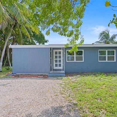 3990 Seacrest Blvd, Lantana, FL 33462