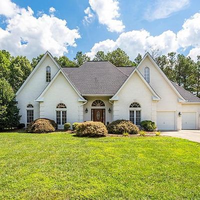 4 Lakewind Ln, Stafford, VA 22554