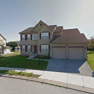 4 Sycamore Ct, Littlestown, PA 17340