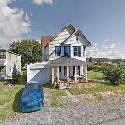 4 W Highland St, Jersey Shore, PA 17740