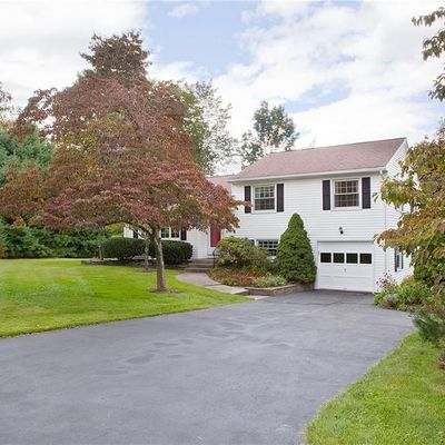 4 Walker Dr, Simsbury, CT 06070