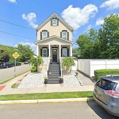 40 Boehmhurst Ave, Sayreville, NJ 08872