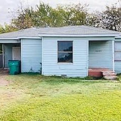 4005 Up The Grove St, Greenville, TX 75401