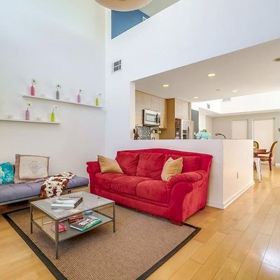 4005 Monroe St, Los Angeles, CA 90029