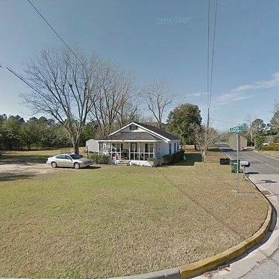 401 S River St, Claxton, GA 30417