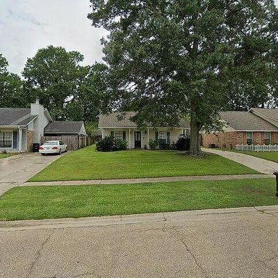 4026 Country Hill Dr, Baton Rouge, LA 70816