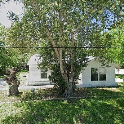 4028 Violet St, Seguin, TX 78155