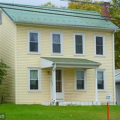 404 N Earl St, Shippensburg, PA 17257