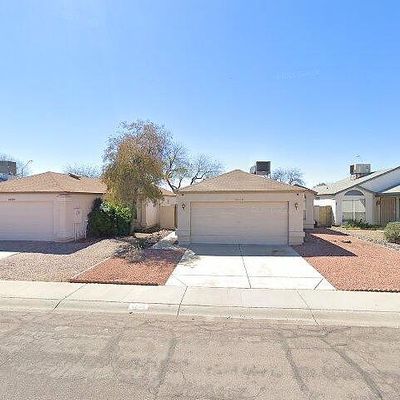 4043 W Electra Ln, Glendale, AZ 85310