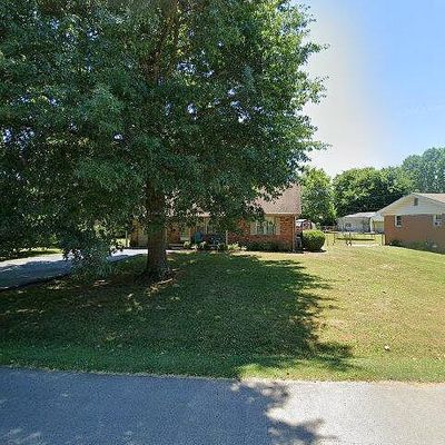 405 Colonial Ter, Hopkinsville, KY 42240