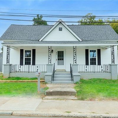 406 Burlington Ave, Gibsonville, NC 27249