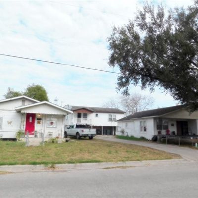 409 Chaparral St, Alice, TX 78332