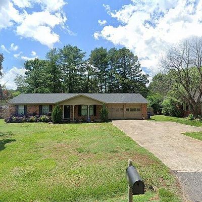 410 Chestnut Ln, Statesville, NC 28625