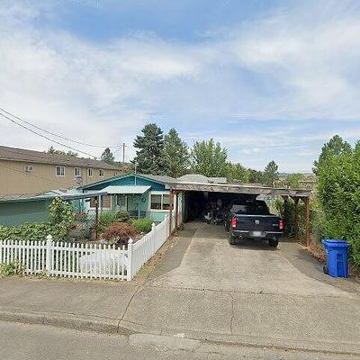 410 Se Carrol St, Winston, OR 97496