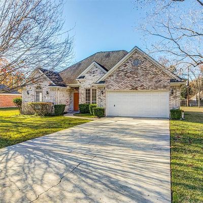 411 Mackintosh Dr, Magnolia, TX 77354