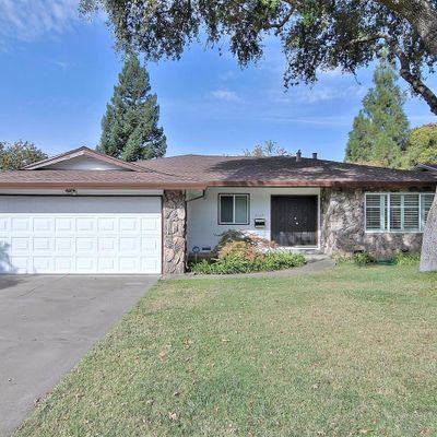 4117 Walnut Ave, Carmichael, CA 95608