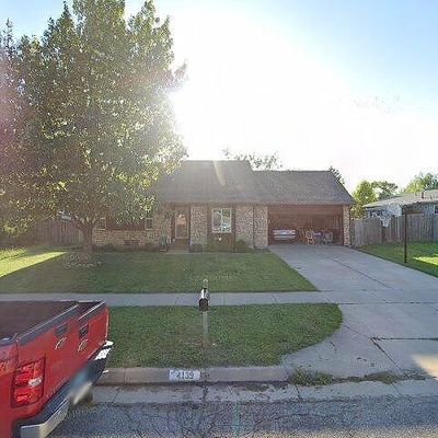 4139 Farmstead St, Bel Aire, KS 67220