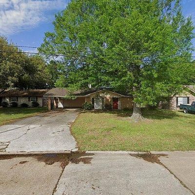 414 Crestwood St, Lake Charles, LA 70605