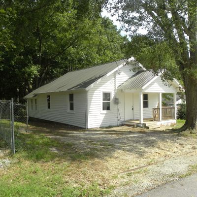 42 Luckie St, Lavonia, GA 30553