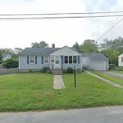 52 Merle St, Warwick, RI 02889