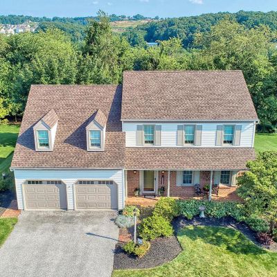 520 El Dorado Dr, Red Lion, PA 17356