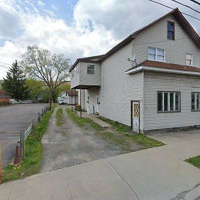 521 Washington Ave, Jermyn, PA 18433