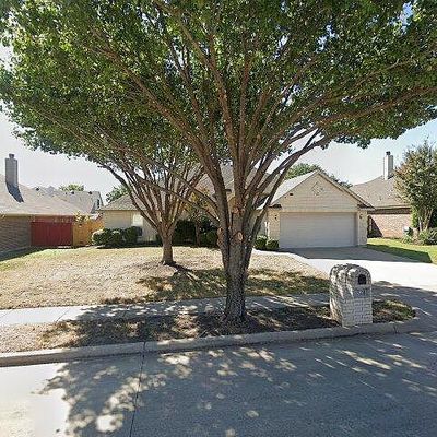 521 Willowview Dr, Saginaw, TX 76179