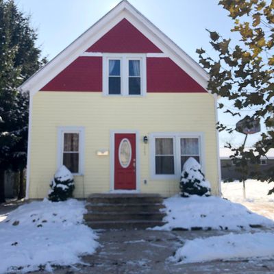 523 W Michigan St, Port Washington, WI 53074