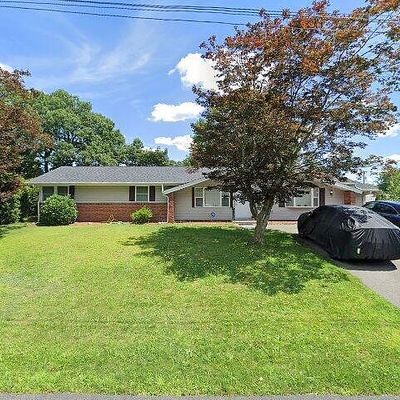 53 Norwich Rd, Brockton, MA 02302