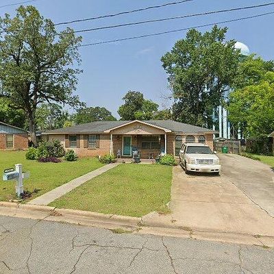 531 Nelson St Ne, Dawson, GA 39842