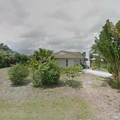 5313 Palm Dr, Fort Pierce, FL 34982