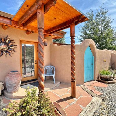 532 Este Es Rd, Taos, NM 87571