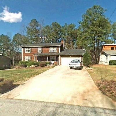 5368 Rockmoor Dr, Stone Mountain, GA 30088