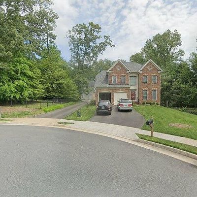 5395 Abernathy Ct, Fairfax, VA 22032