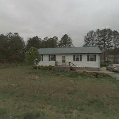 54 Reynolds St, Lyerly, GA 30730