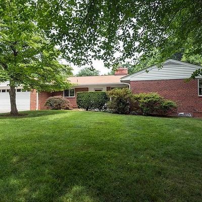 5415 Trent St, Chevy Chase, MD 20815