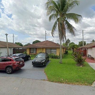 5422 Bonky Ct, West Palm Beach, FL 33415